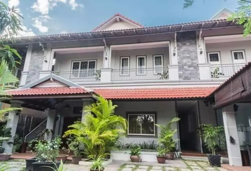 پانسیون Nika's House