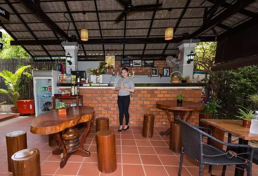 پانسیون Nika's House