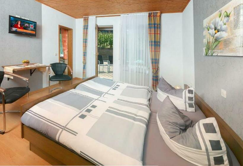 Pension Und Weingut Moselblick