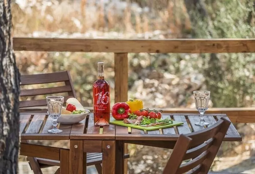 ホテル Mediteran Travel Camping Sveti Križ