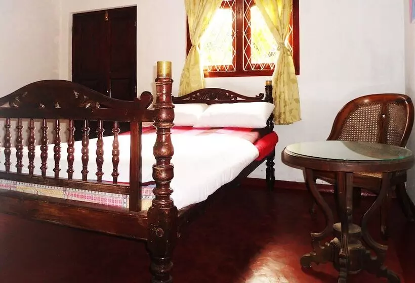 ペンション Dinesh Homestay