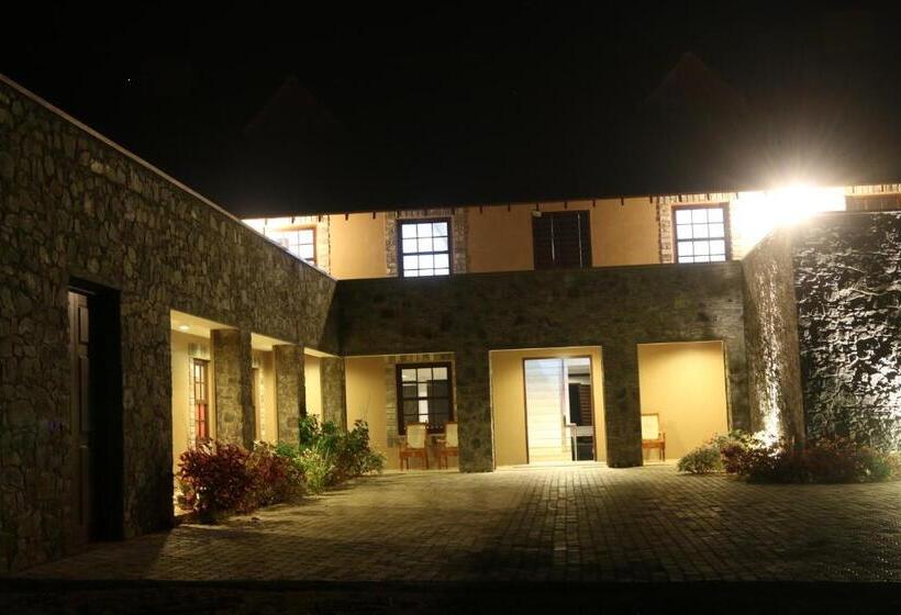 Pension Lilara Hills   Diyatalawa