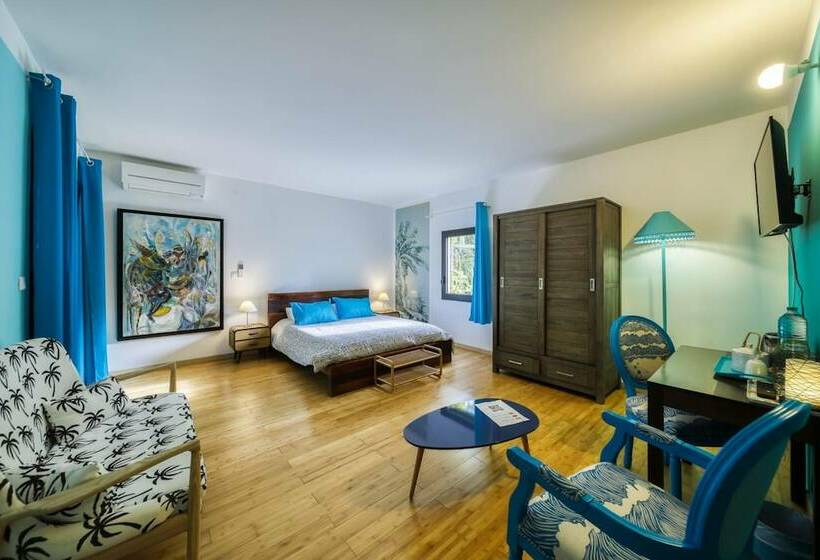 پانسیون Poivre & Citronnelle