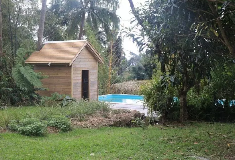 پانسیون Poivre & Citronnelle