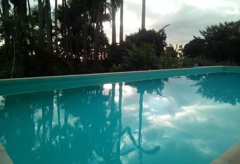 پانسیون Poivre & Citronnelle