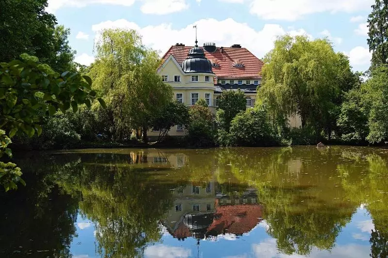 Majatalo Schloss Mörlbach