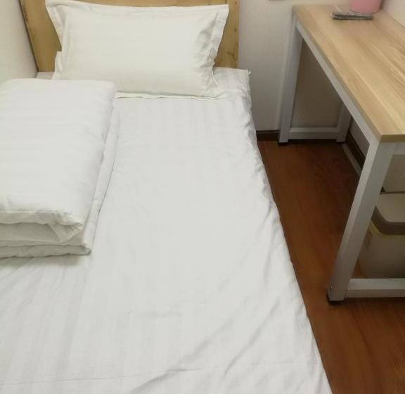 Chengdu Wfj Youth Hostel