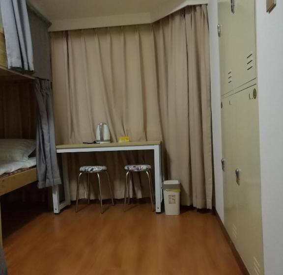 Chengdu Wfj Youth Hostel
