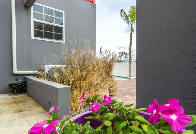 Advantage Mini Resort