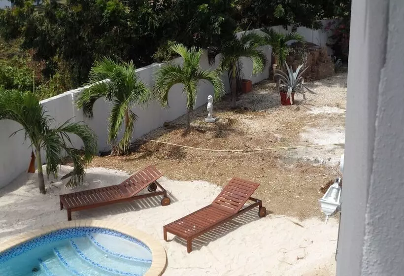 Advantage Mini Resort