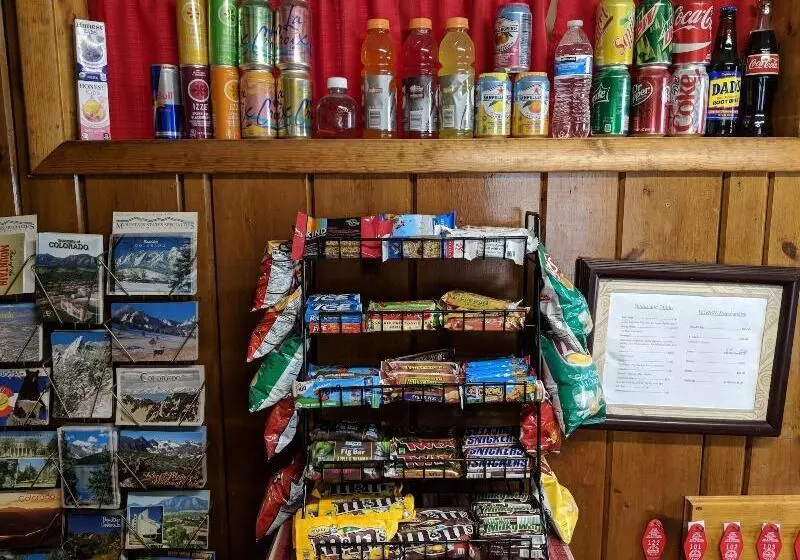 Foot Of The Mountain Motel