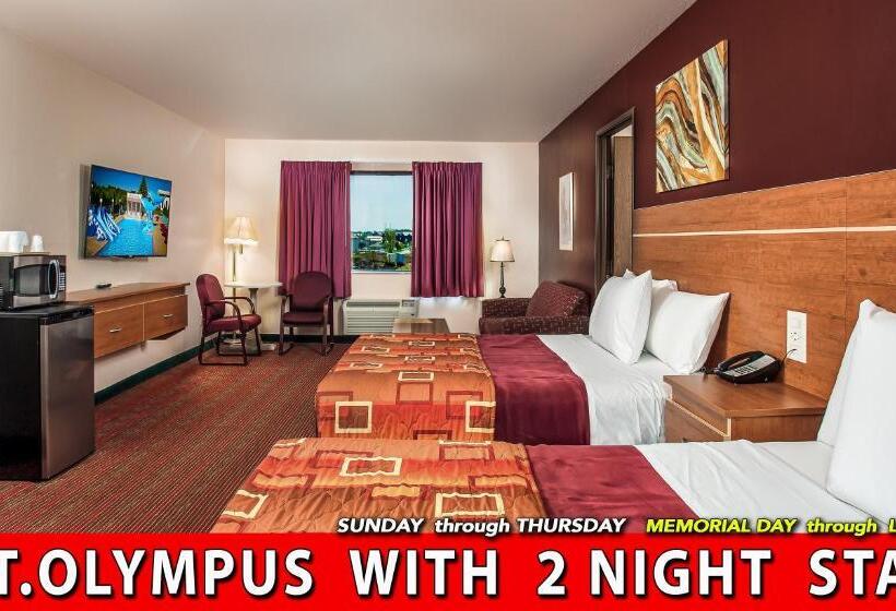 Grand Marquis Waterpark Hotel & Suites