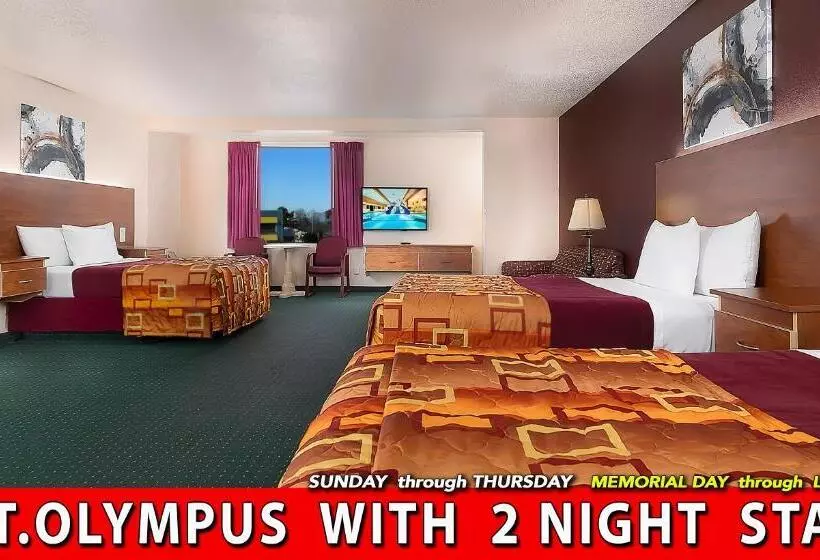 Grand Marquis Waterpark Hotel & Suites