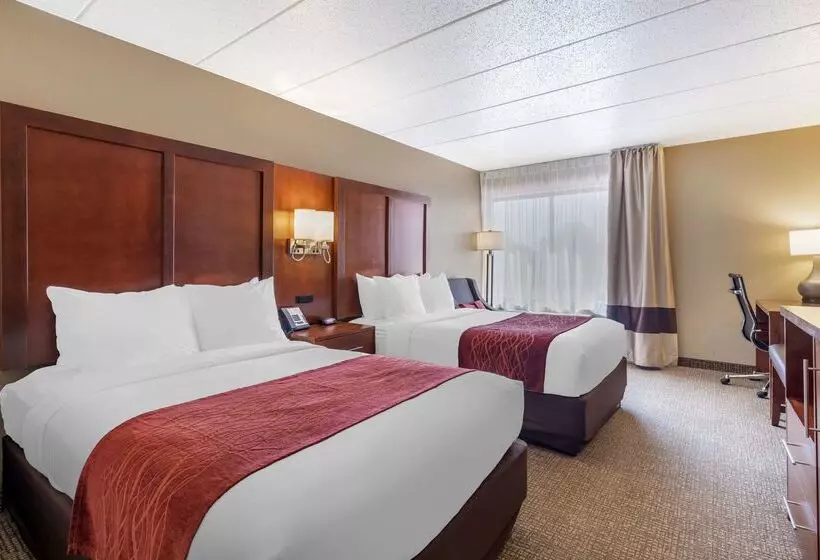 Отель Comfort Inn & Suites Aberdeen