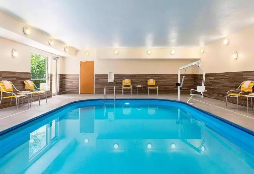 בית מלון כפרי Fairfield Inn Racine