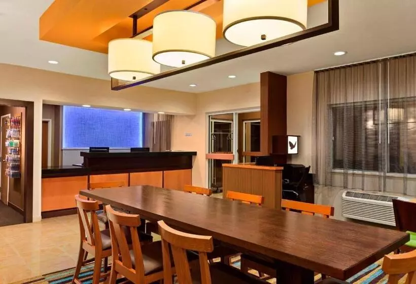 בית מלון כפרי Fairfield Inn Racine