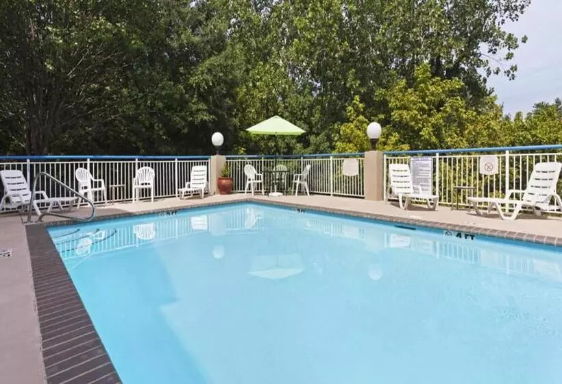 Hotelli Fairfield Inn & Suites Charlotte Arrowood