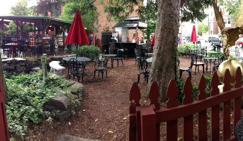 호텔 Historic Farnsworth House Inn