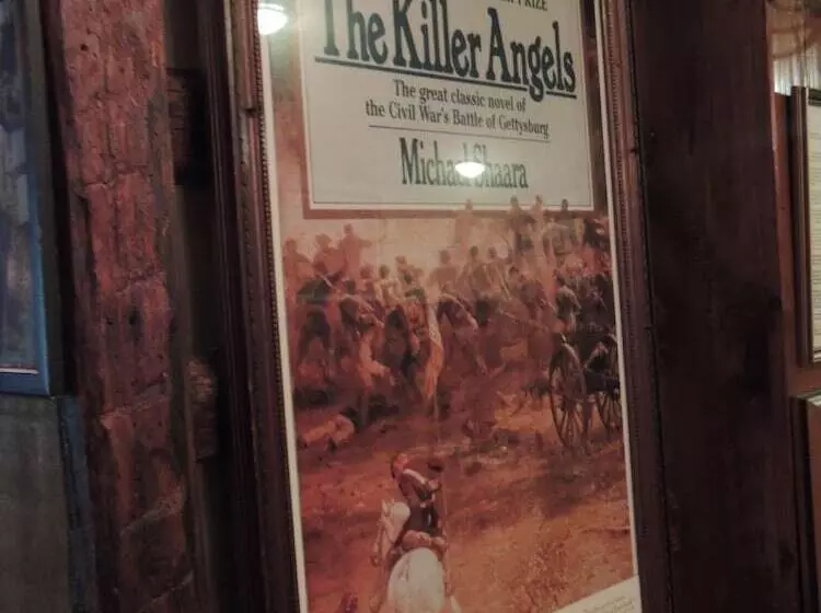 호텔 Historic Farnsworth House Inn