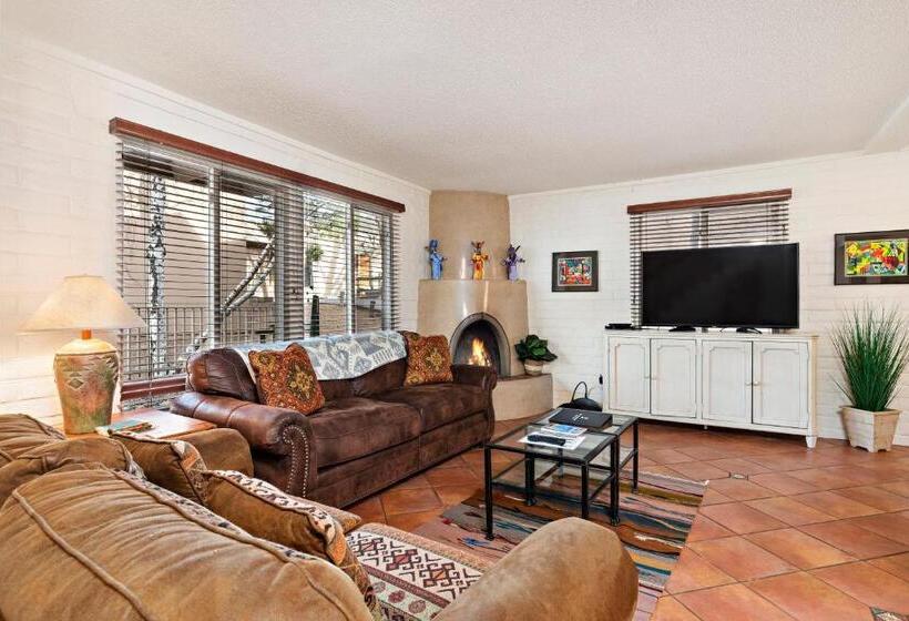 فندق Fort Marcy Suites By All Seasons Resort Lodging