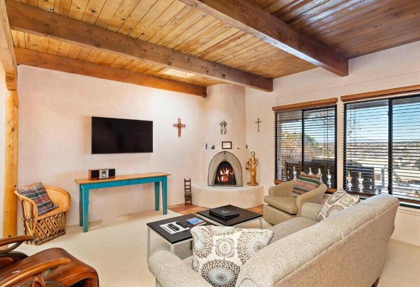 فندق Fort Marcy Suites By All Seasons Resort Lodging