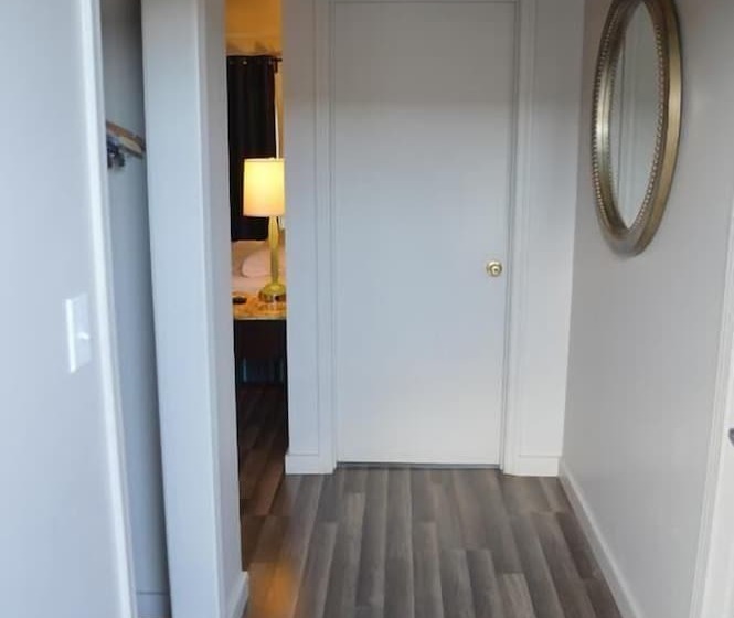 فندق Glass Slipper Inn  Stanford Palo Alto