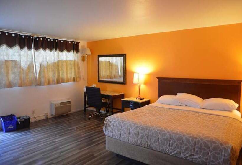 فندق Glass Slipper Inn  Stanford Palo Alto