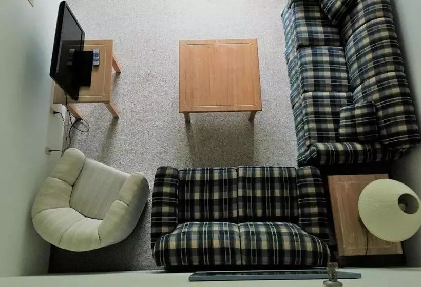 酒店 Golden Eagle Lodge Resort