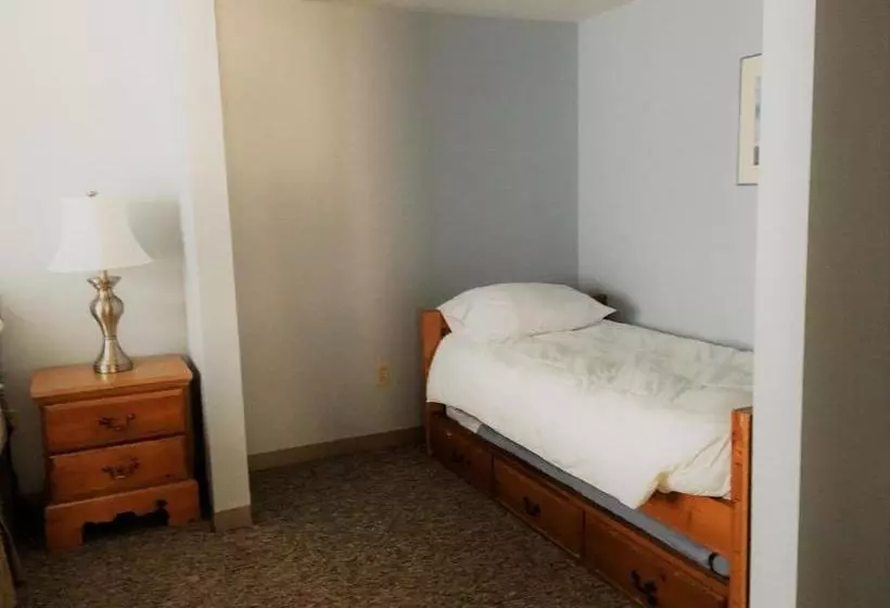 酒店 Golden Eagle Lodge Resort