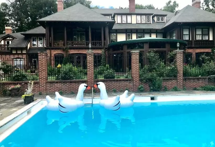 Отель Gramercy Mansion