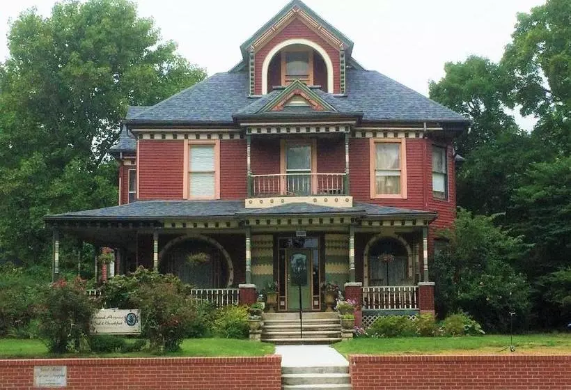 فندق Grand Avenue Bed And Breakfast