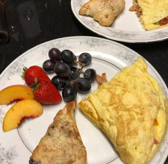 فندق Grand Avenue Bed And Breakfast