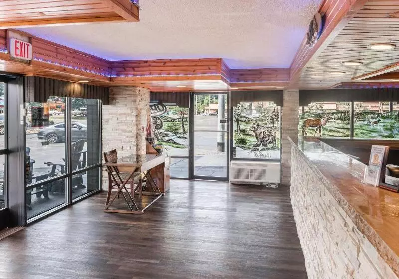 ホテル Mountain Vista Inn & Suites  Parkway