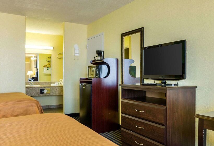 Otel Quality Inn Liberal