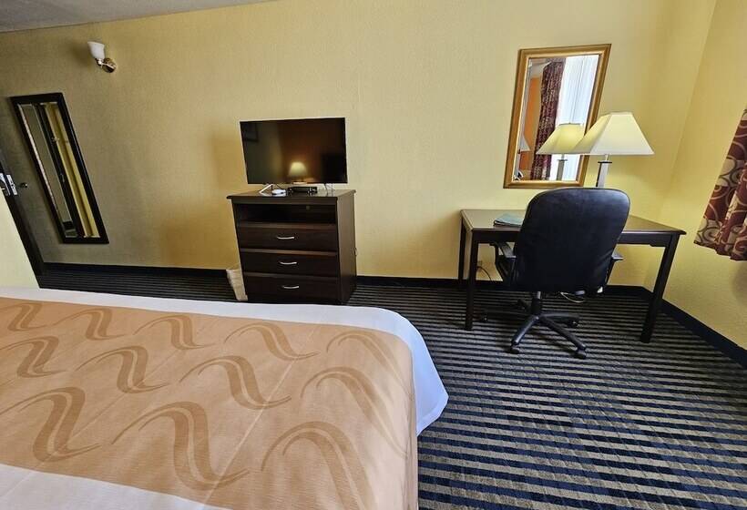 Otel Quality Inn Liberal