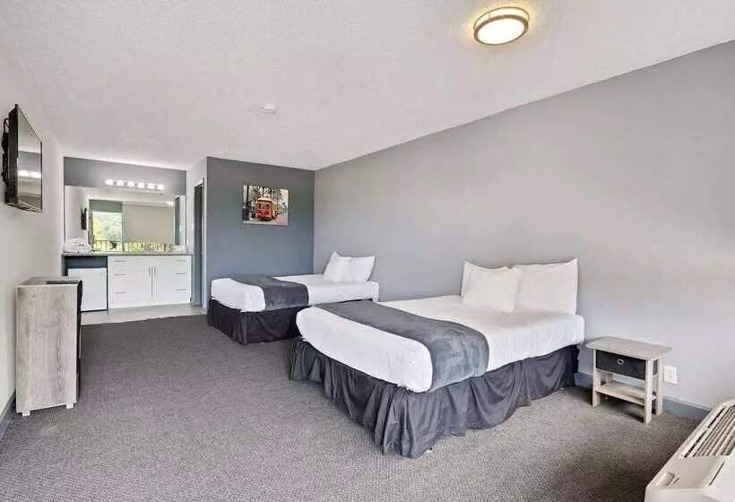 בית מלון כפרי Ramada By Wyndham New Orleans