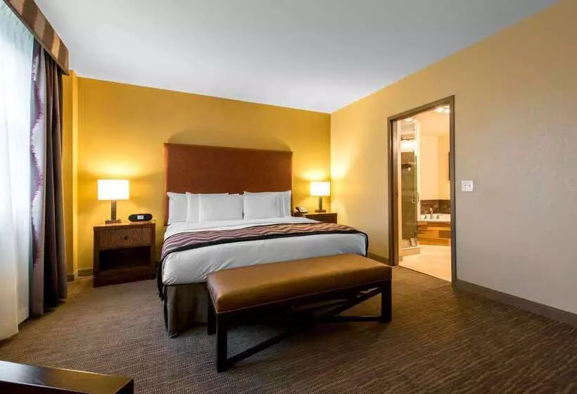 The Golden Hotel, Ascend Hotel Collection