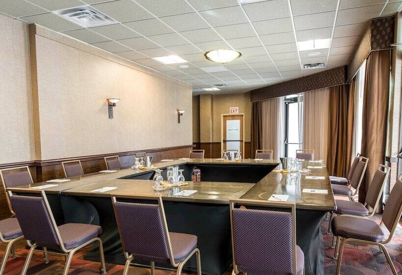 The Golden Hotel, Ascend Hotel Collection