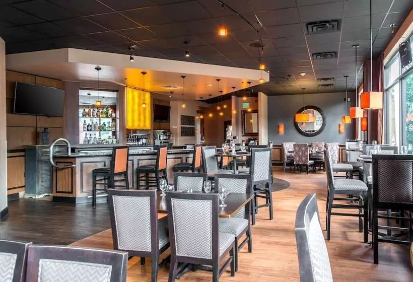 The Golden Hotel, Ascend Hotel Collection