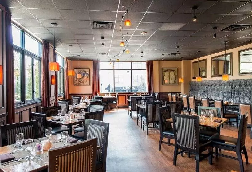 The Golden Hotel, Ascend Hotel Collection