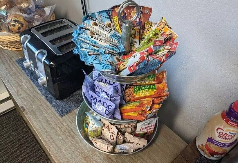 Мотель Golden North Inn