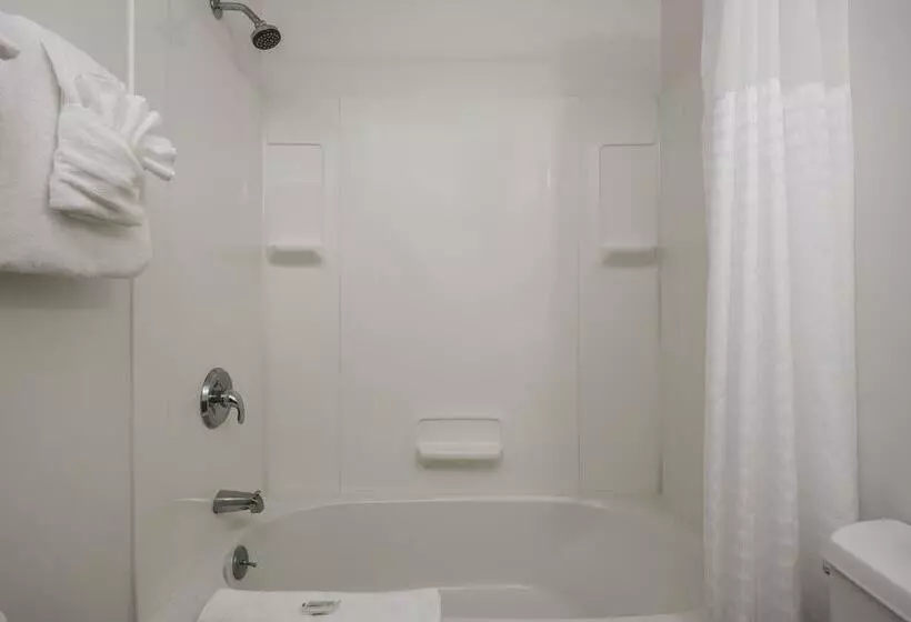 Мотель Golden North Inn