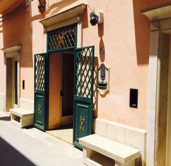 هتل Albergo Ristorante Egadi