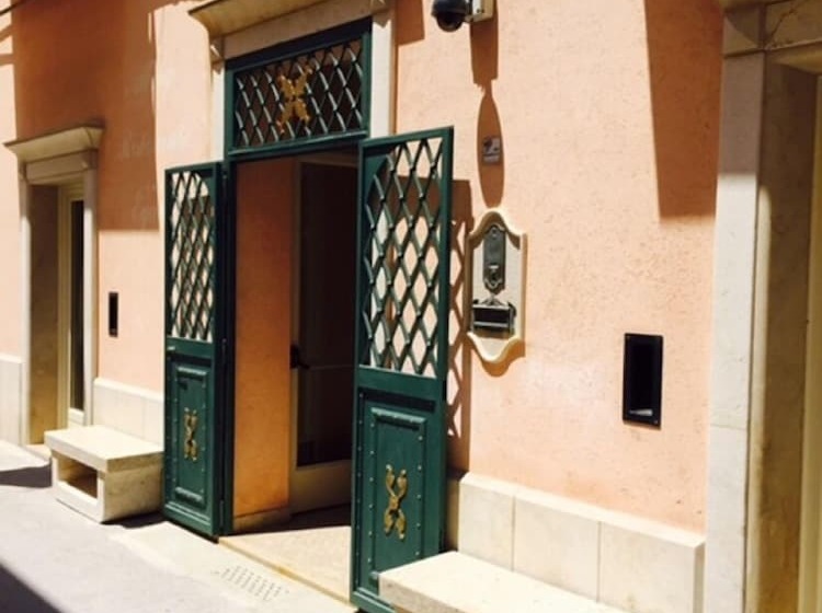 هتل Albergo Ristorante Egadi