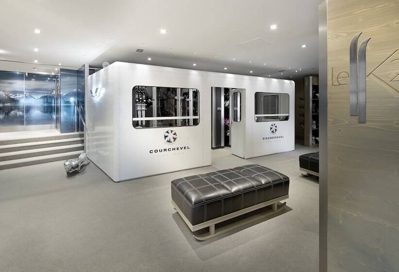 Отель Le K2 Palace