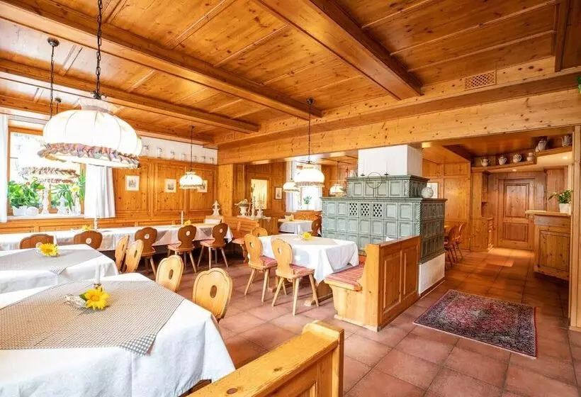 Landgasthof Hotel Sonne Röttingen