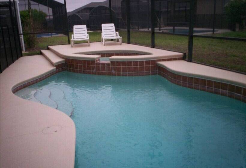 R1 Westhaven 4 Bed / 3 Bath