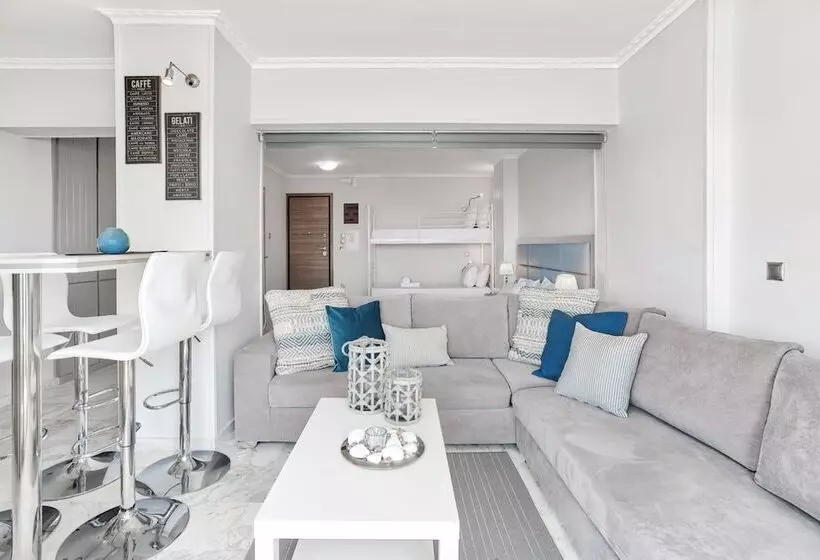 Chic Modern Seaside Oasis  Sunny Piraeus