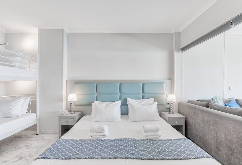 Chic Modern Seaside Oasis  Sunny Piraeus