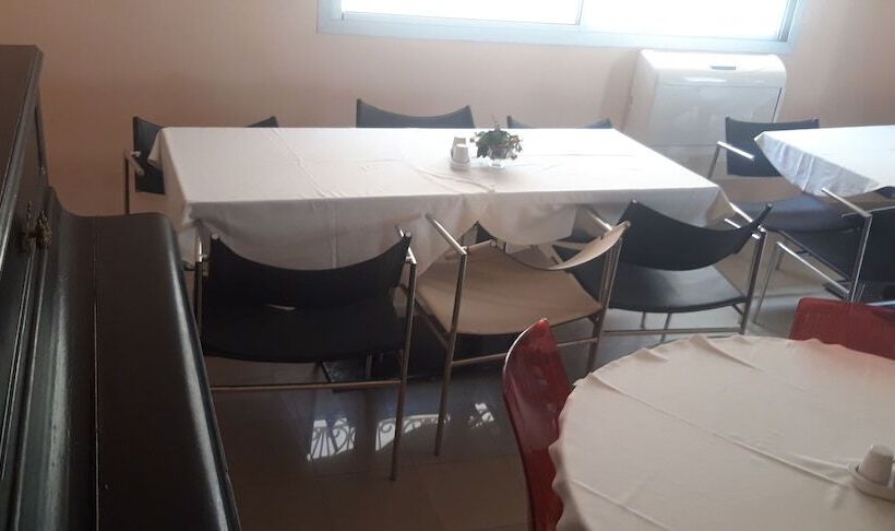 هتل Le Littoral Des Almadies